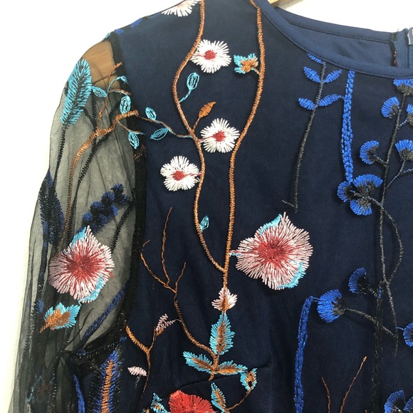 CBR Sheer Long Sleeve Floral Dress Size Large - Picture 3 of 12